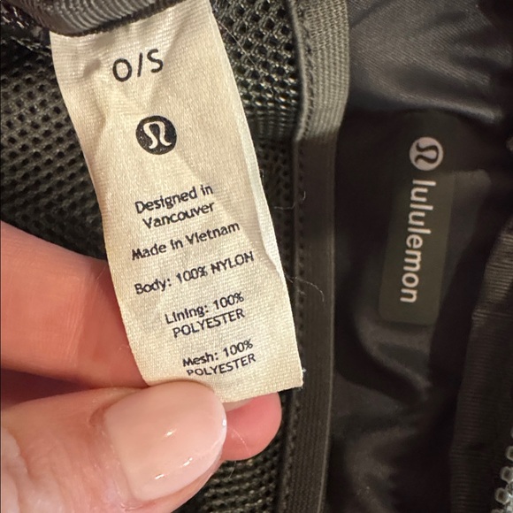 Lululemon Athletica Grey Sage Crossbody Everywhere Belt Bag 1L olive green - Picture 4 of 16